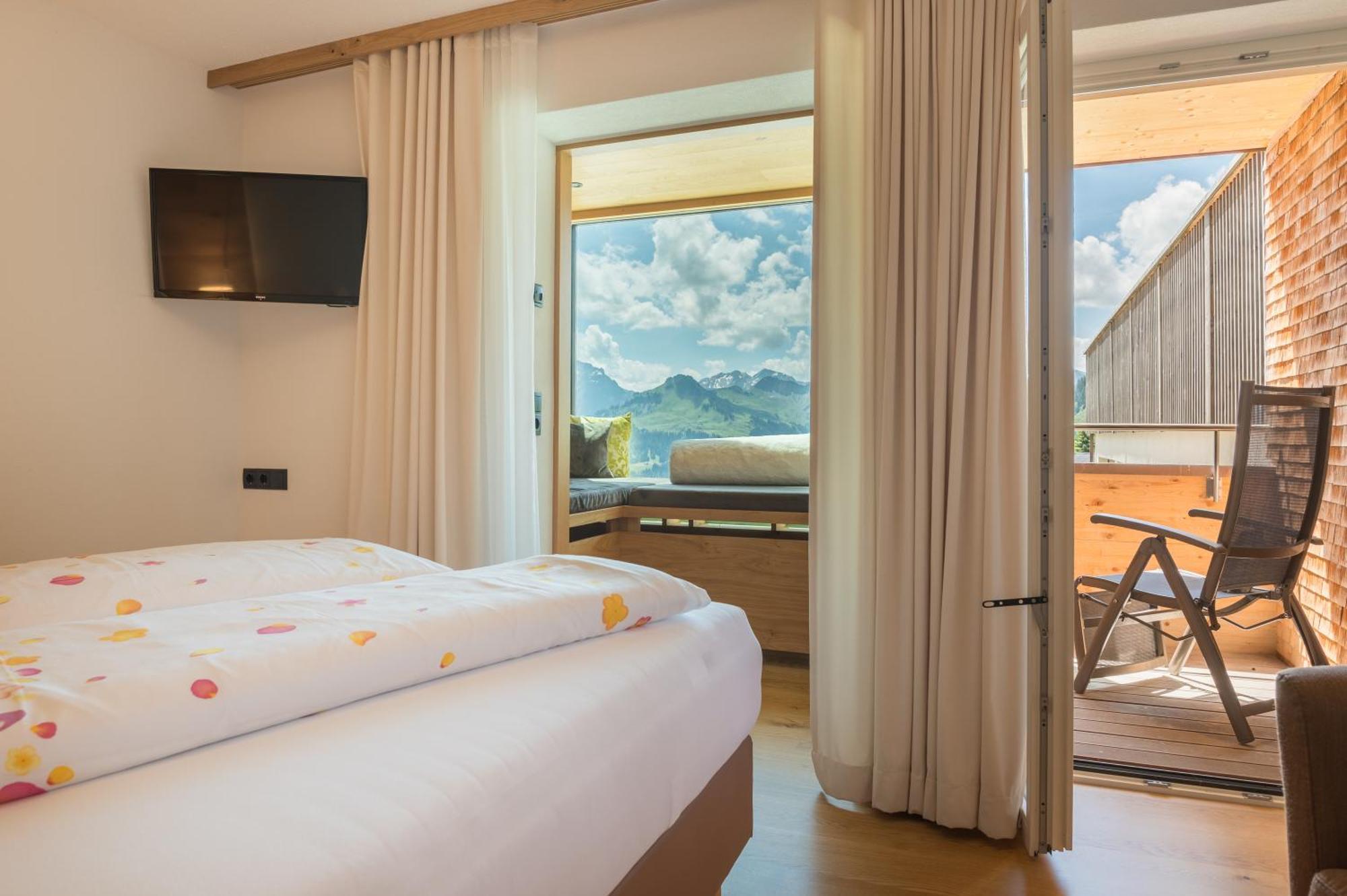 דאמואלס Alpenresort Walsertal מראה חיצוני תמונה