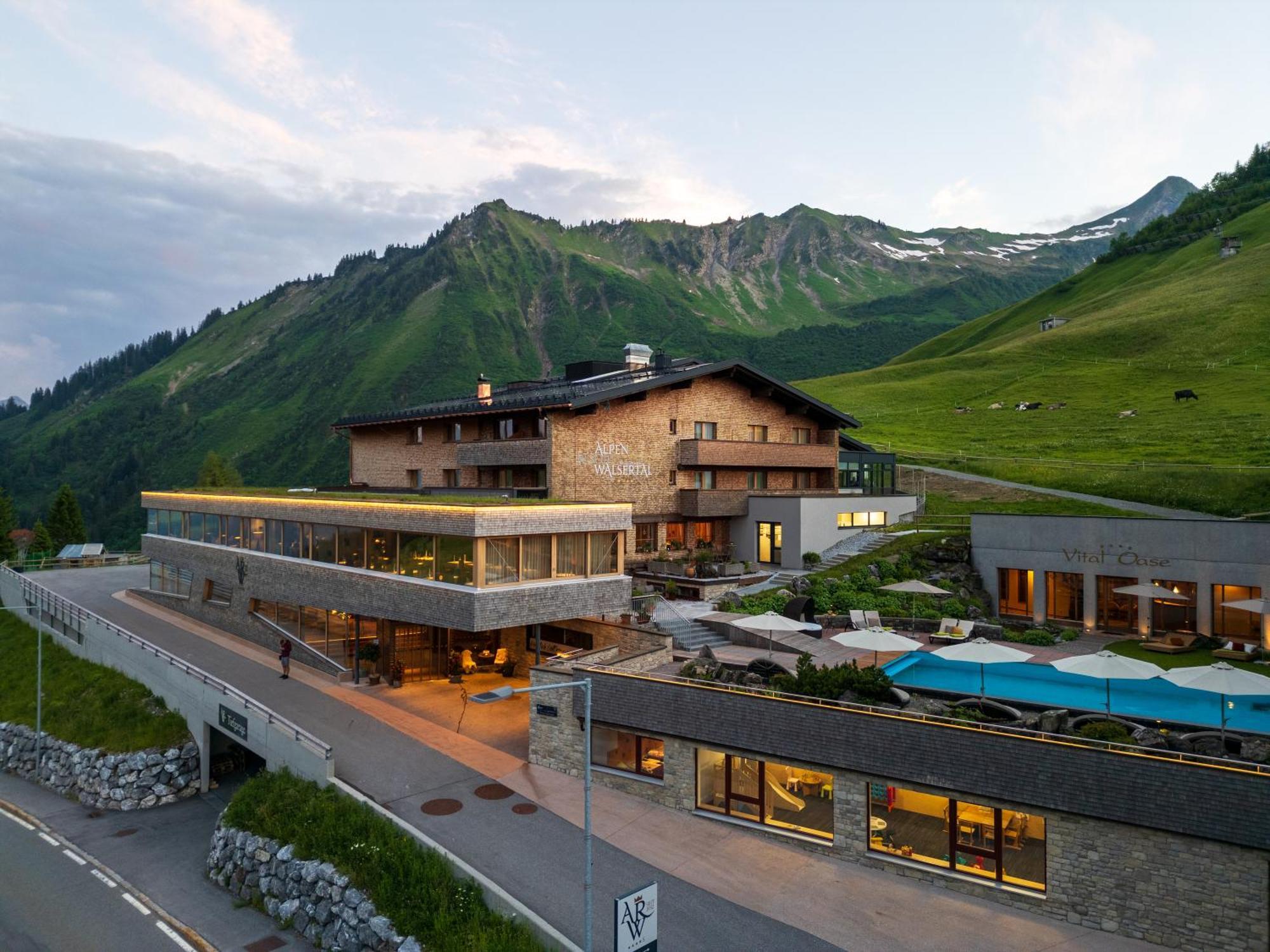 דאמואלס Alpenresort Walsertal מראה חיצוני תמונה